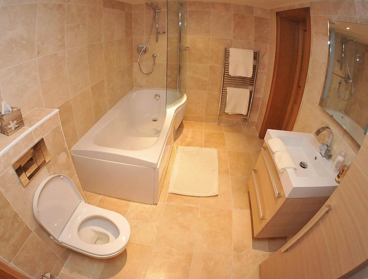 Kingsview Apartment Stirling Luaran gambar